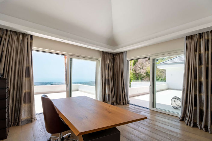 Image No.21-5 Bed Villa for sale