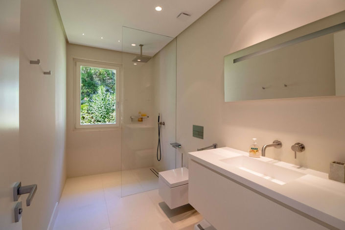 Image No.8-5 Bed Villa for sale