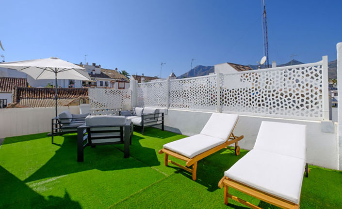 Image No.2-6 Bed Townhouse for sale