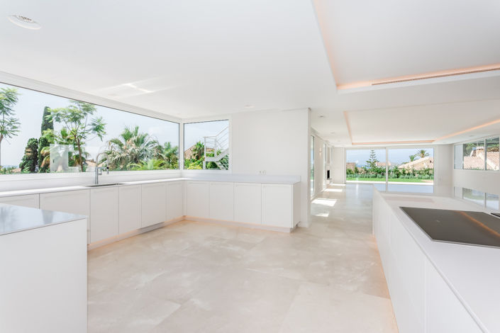 Image No.5-7 Bed Villa for sale