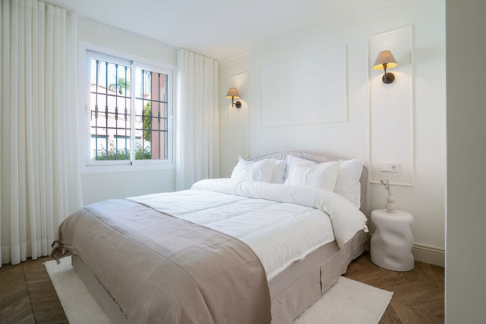 Image No.24-4 Bed Apartment for sale