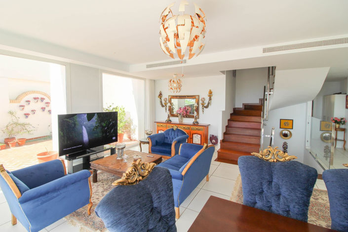 Image No.12-4 Bed Villa for sale