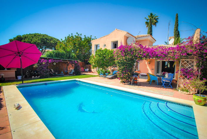 Image No.1-4 Bed Villa for sale