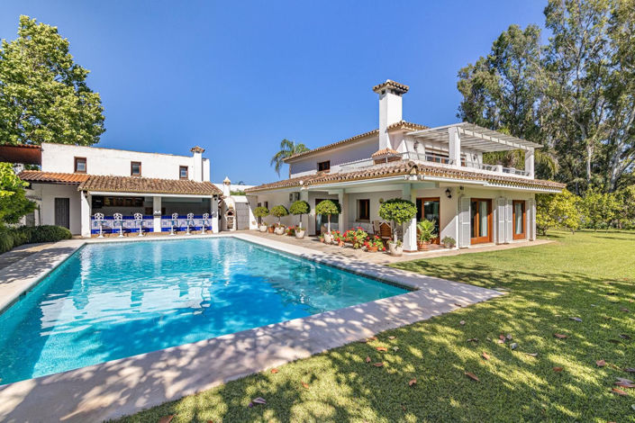 Image No.1-Villa de 5 chambres à vendre à Estepona
