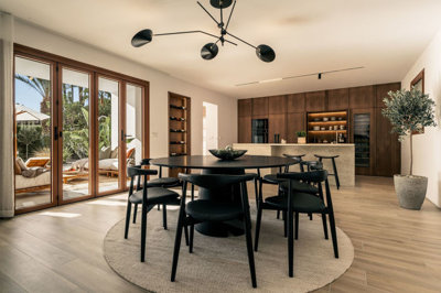 11-20939a0134ad724a8cb2a801094d15a4