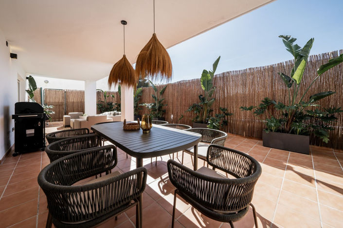 Image No.16-4 Bed Townhouse for sale