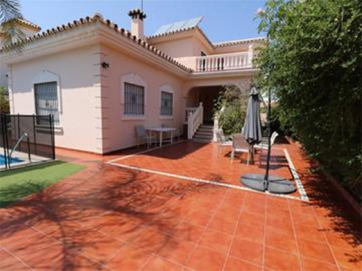Image No.1-Villa de 6 chambres à vendre à Torremolinos
