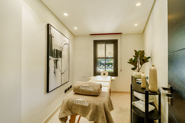 Image No.35-5 Bed Townhouse for sale