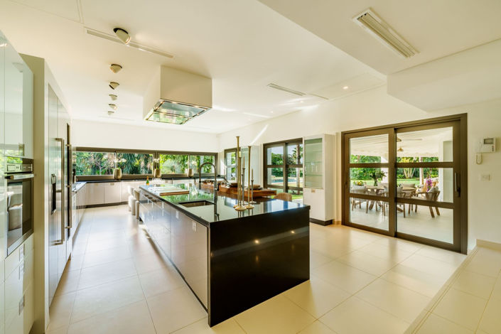 Image No.4-5 Bed Townhouse for sale