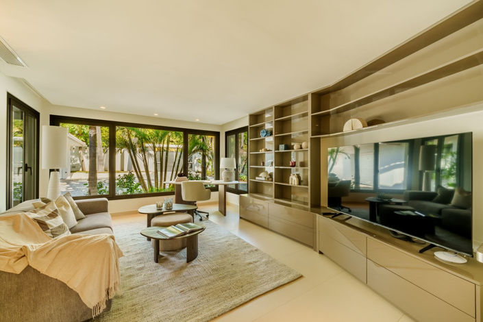 Image No.6-5 Bed Townhouse for sale