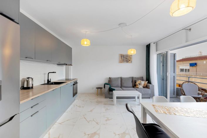 Image No.10-3 Bed Apartment for sale