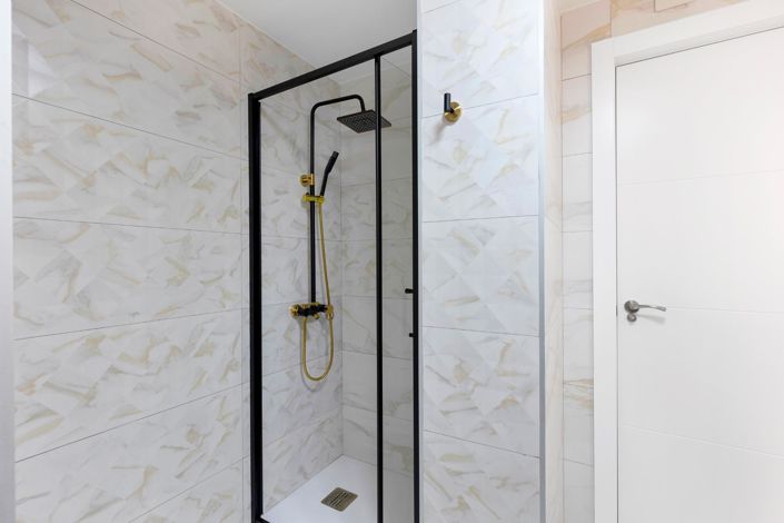 Image No.17-3 Bed Apartment for sale