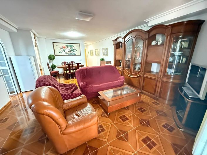 Image No.4-3 Bed Apartment for sale