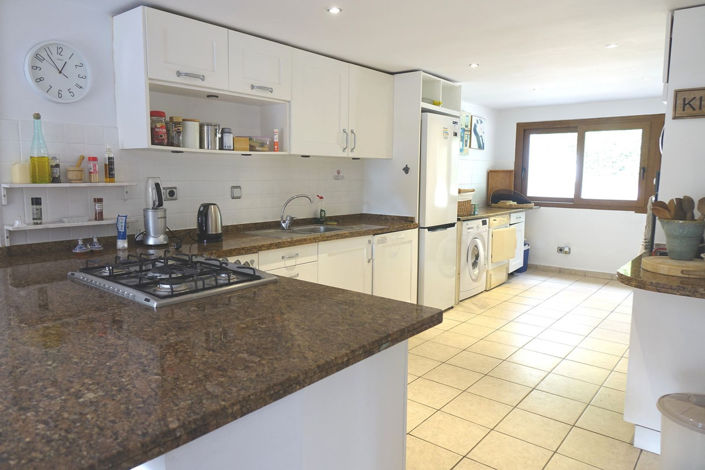 Image No.10-4 Bed Villa for sale