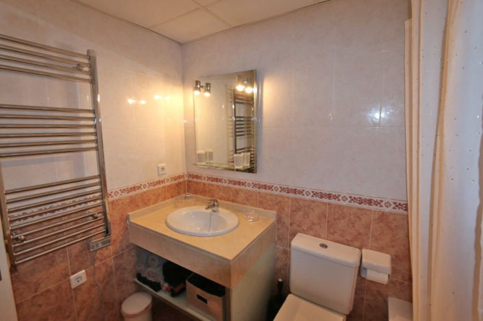 Image No.19-2 Bed Apartment for sale