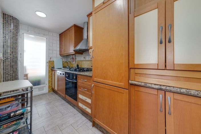 Image No.10-3 Bed Duplex for sale