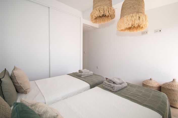 Image No.32-5 Bed Villa for sale