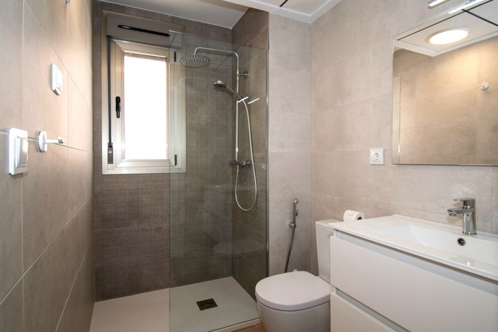 Image No.33-5 Bed Villa for sale