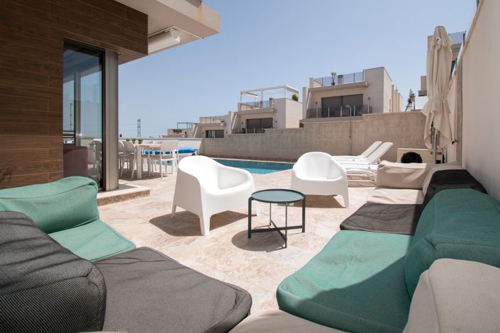 Image No.4-5 Bed Villa for sale