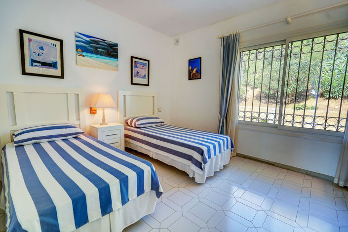 Image No.19-3 Bed Villa for sale