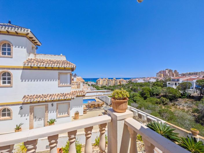 Image No.33-3 Bed Villa for sale