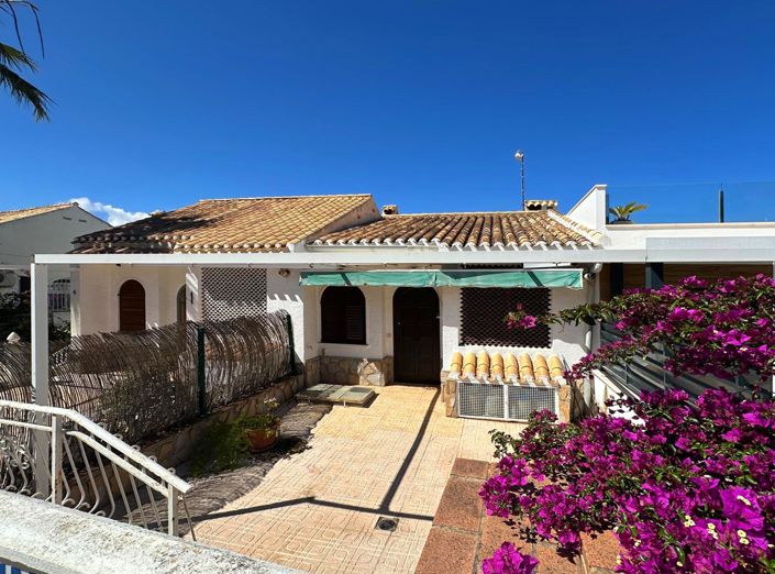 Image No.1-3 Bed Townhouse for sale