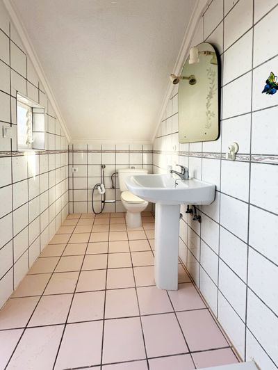 Image No.31-3 Bed Townhouse for sale