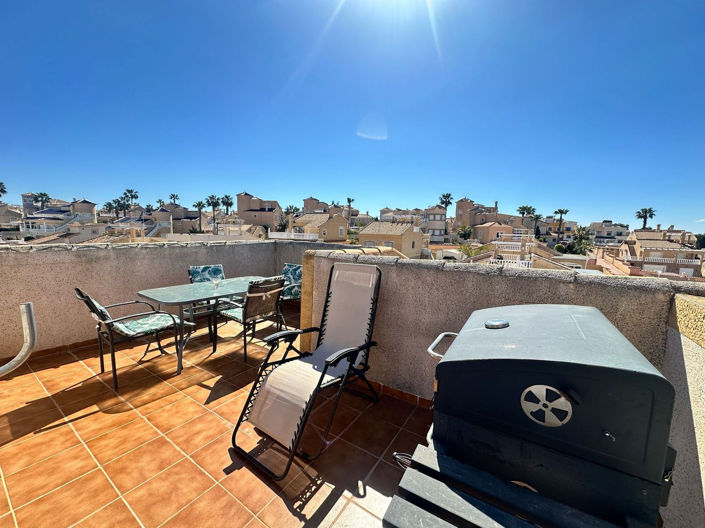 Image No.24-3 Bed Apartment for sale