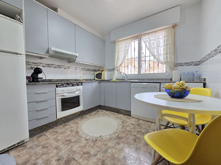 Image No.9-3 Bed Apartment for sale
