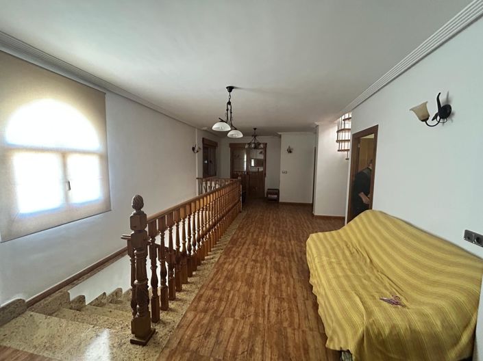 Image No.27-4 Bed Villa for sale