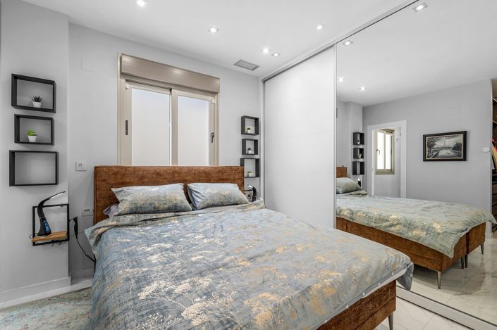 Image No.10-4 Bed Villa for sale