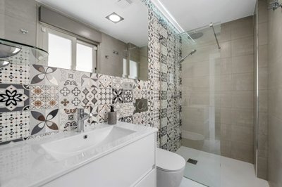 o1inlliolutsq19de1uhioh2ksg33