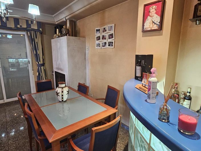 Image No.11-4 Bed Property for sale