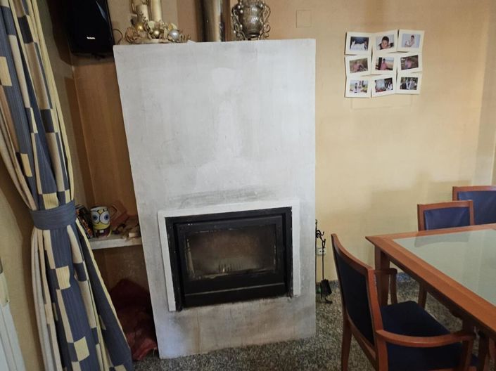 Image No.12-4 Bed Property for sale