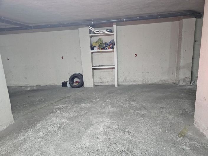 Image No.29-4 Bed Property for sale