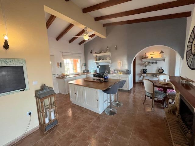 Image No.1-3 Bed Finca for sale