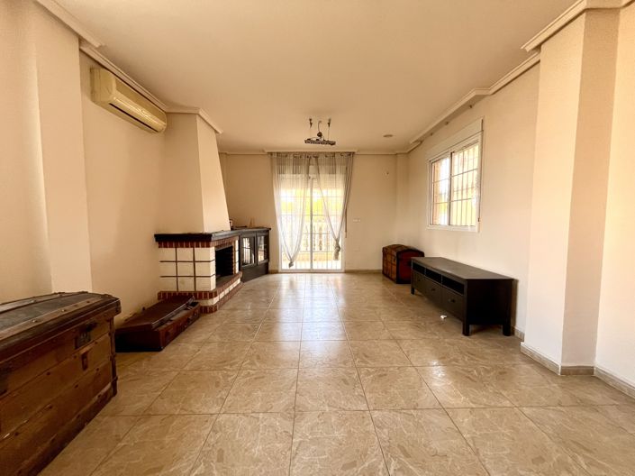 Image No.20-5 Bed Villa for sale