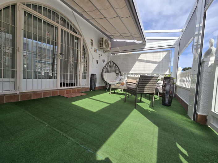 Image No.1-2 Bed House for sale