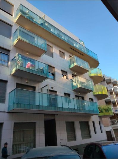 Image No.5-2 Bed House for sale