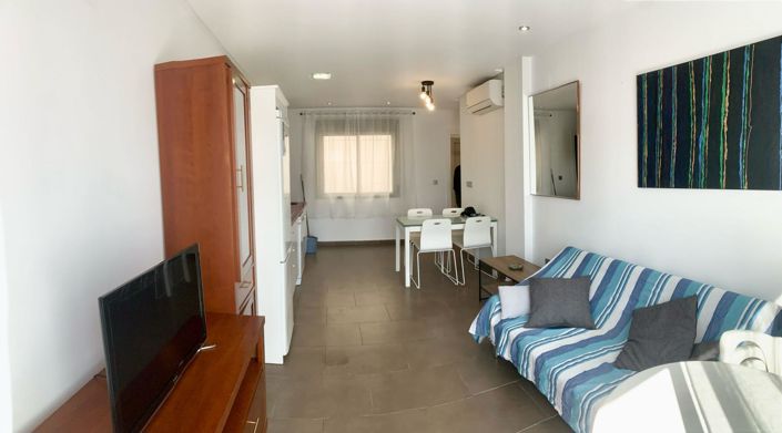 Image No.9-2 Bed House for sale