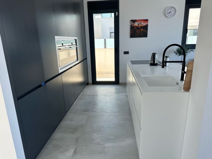 Image No.8-4 Bed Villa for sale