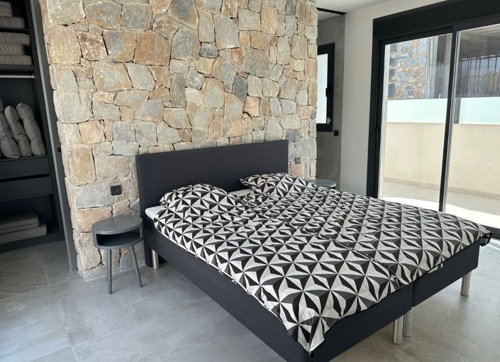 Image No.9-4 Bed Villa for sale