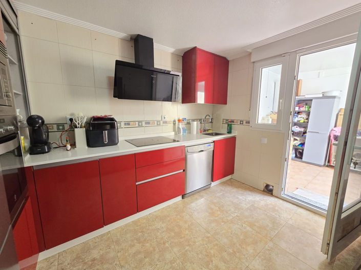 Image No.6-3 Bed House for sale