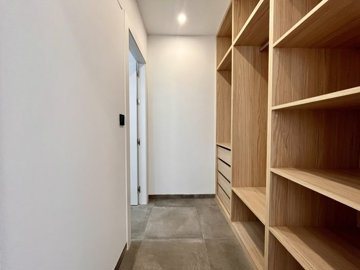 img1646xlarge