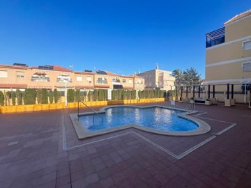 9348threebedroomapartment300mfromthebeachinis