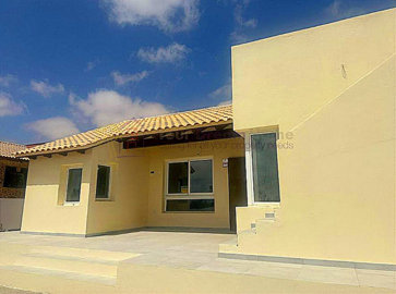 1 - Triquivijate, House