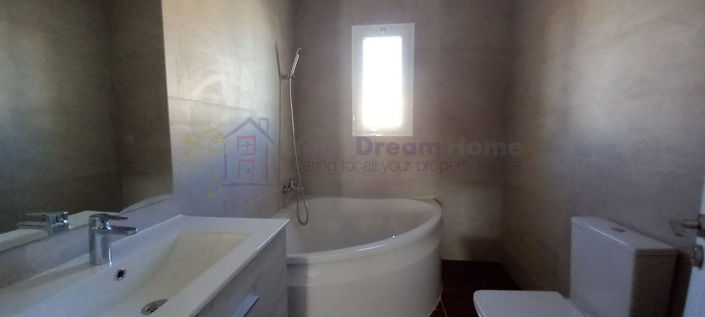 Image No.9-3 Bed House for sale