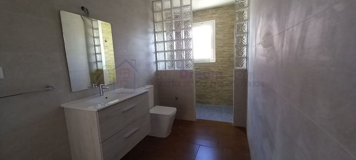 Image No.9-3 Bed House for sale