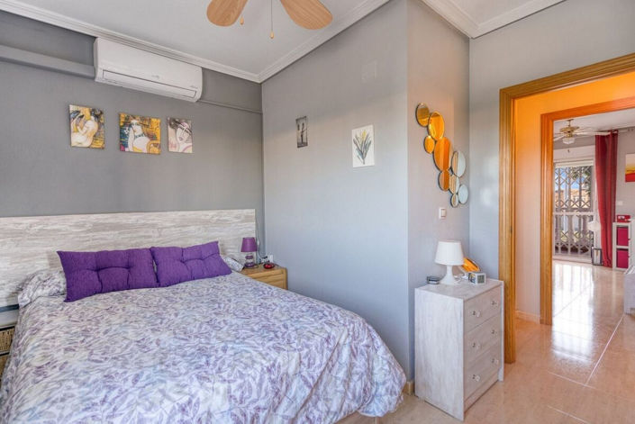 Image No.14-3 Bed House for sale