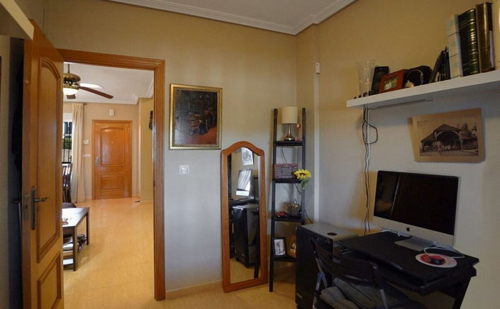 Image No.19-3 Bed House for sale